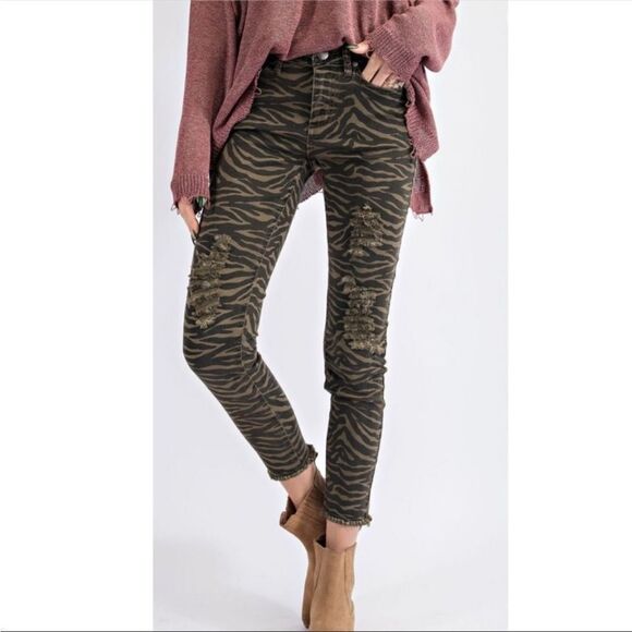 Distressed Zebra Print Skinny Jeans / Pants - Picture 2 of 4